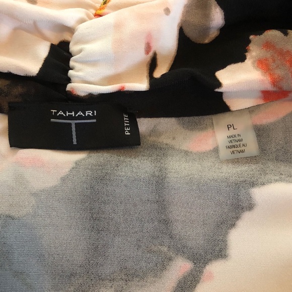 Tahari blouse - Picture 3 of 4